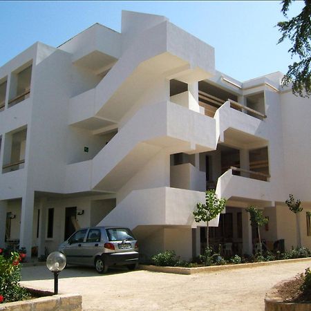 Residence Baia Del Gallo Vieste Exterior foto